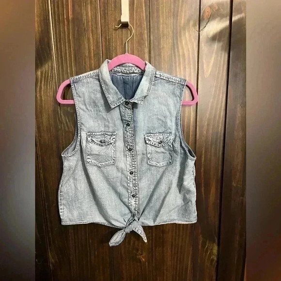 Hippie Laundry Denim Tie Knot Crop Top. Size: XL - Picture 1 of 7